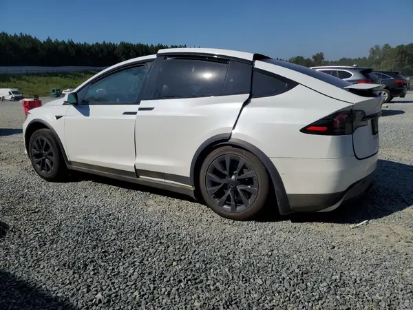 7SAXCDE54NF343391 2022 TESLA MODEL X - Image 2