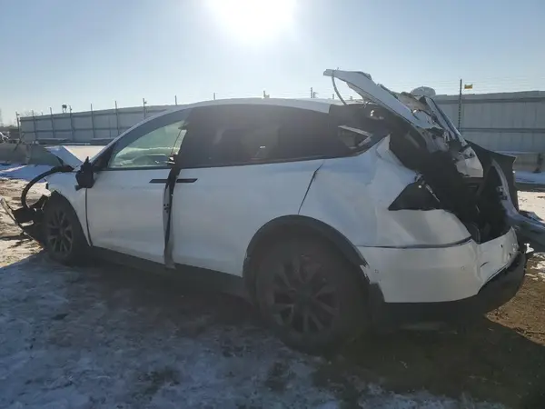 7SAXCDE54PF378225 2023 TESLA MODEL X - Image 2