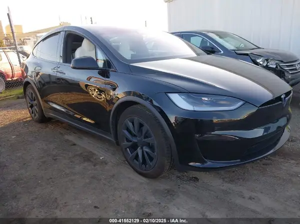 7SAXCDE54RF439477 2024 TESLA MODEL X - Image 1