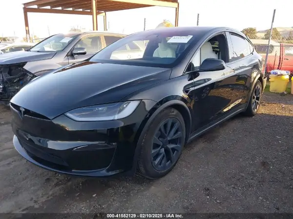 7SAXCDE54RF439477 2024 TESLA MODEL X - Image 2