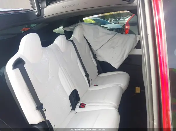 7SAXCDE54RF440628 2024 TESLA MODEL X - Image 8