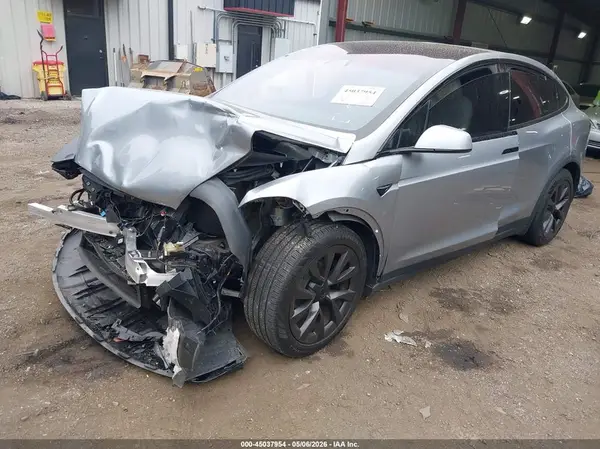 7SAXCDE54SF472338 2025 TESLA MODEL X - Image 2
