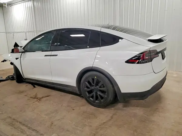 7SAXCDE55PF398063 2023 TESLA MODEL X - Image 2