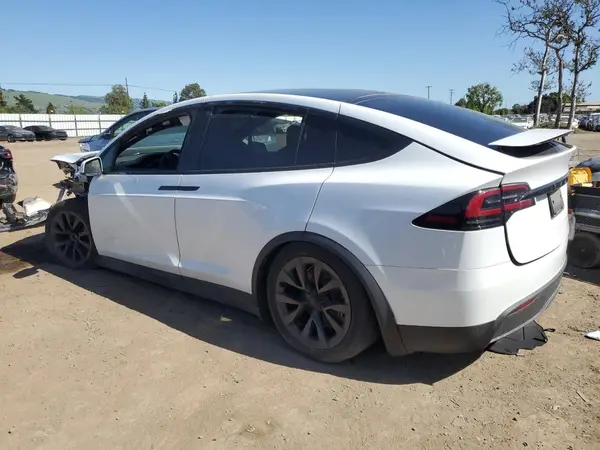 7SAXCDE55PF425696 2023 TESLA MODEL X - Image 2