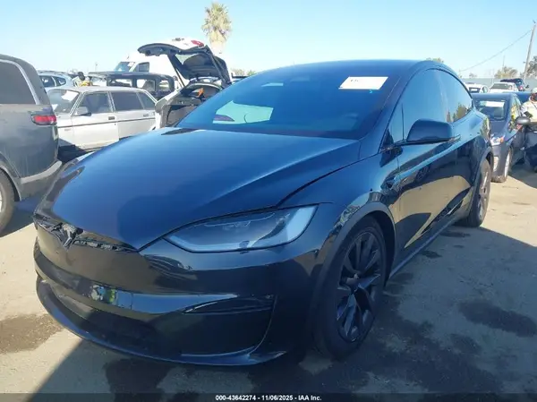 7SAXCDE55RF458622 2024 TESLA MODEL X - Image 2