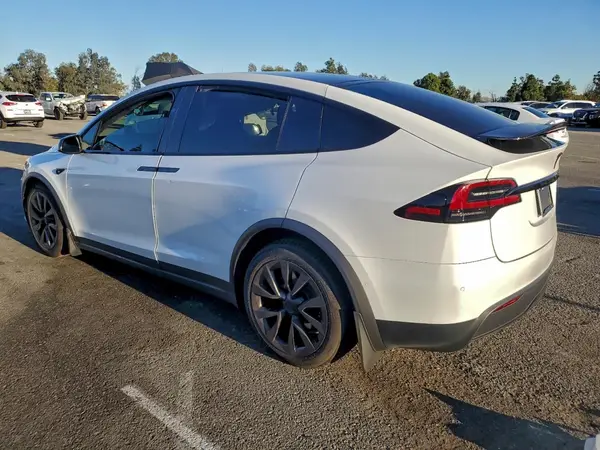 7SAXCDE56PF368666 2023 TESLA MODEL X - Image 2
