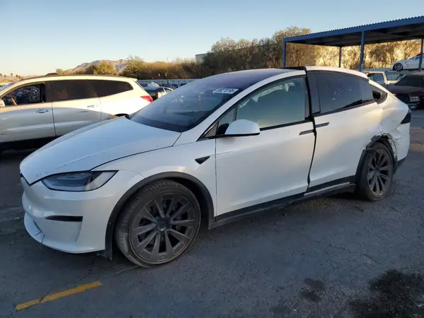 7SAXCDE56PF372152 2023 TESLA MODEL X - Image 1