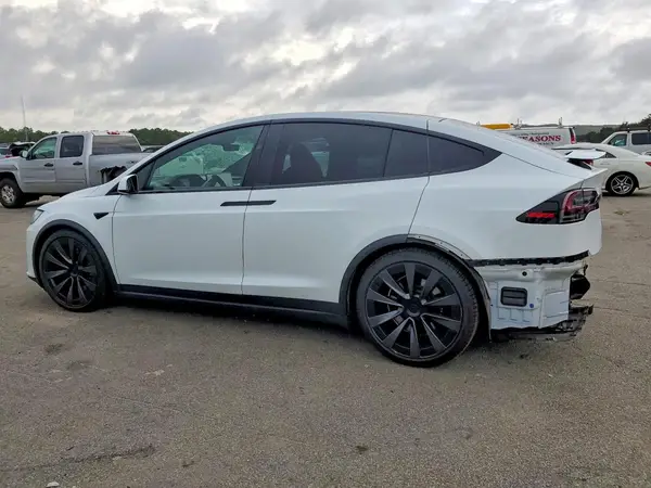 7SAXCDE56PF381529 2023 TESLA MODEL X - Image 2