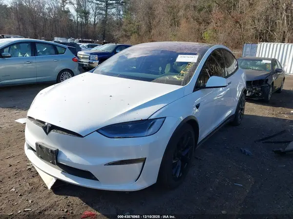 7SAXCDE56PF406140 2023 TESLA MODEL X - Image 2