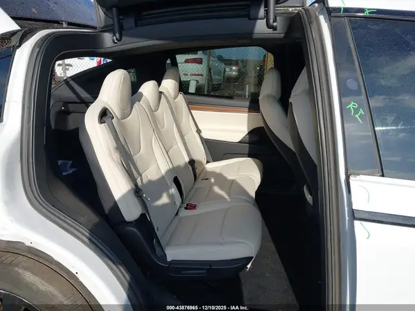 7SAXCDE56PF406140 2023 TESLA MODEL X - Image 8