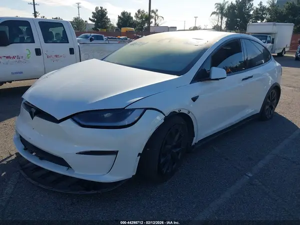 7SAXCDE56RF435060 2024 TESLA MODEL X - Image 2