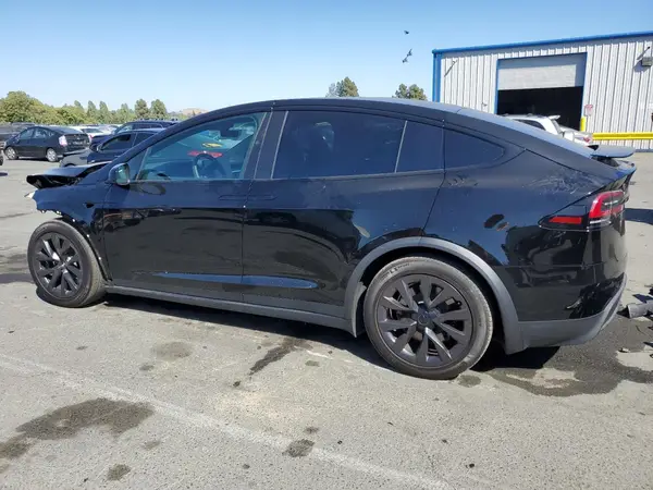 7SAXCDE56RF438038 2024 TESLA MODEL X - Image 2