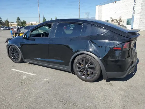 7SAXCDE56RF444874 2024 TESLA MODEL X - Image 2