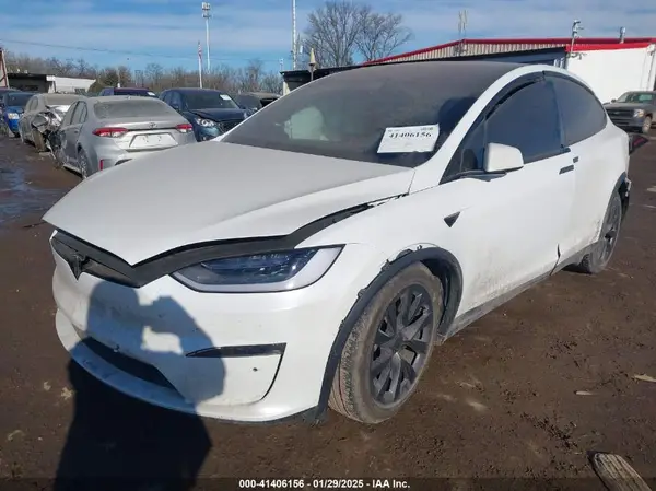 7SAXCDE57NF343370 2022 TESLA MODEL X - Image 2