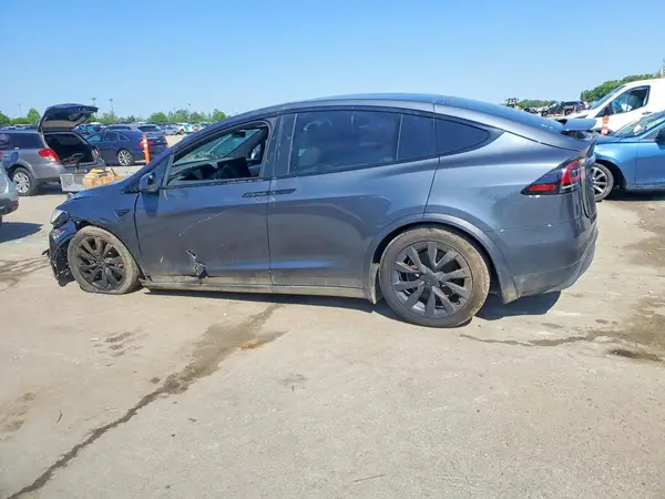 7SAXCDE57NF345653 2022 TESLA MODEL X - Image 2