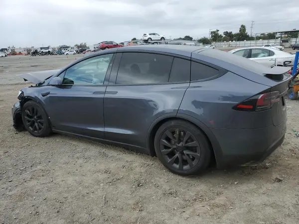 7SAXCDE57NF349251 2022 TESLA MODEL X - Image 2