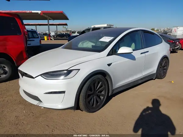 7SAXCDE57PF380440 2023 TESLA MODEL X - Image 2
