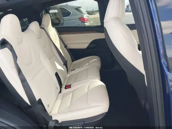 7SAXCDE57PF380700 2023 TESLA MODEL X - Image 8