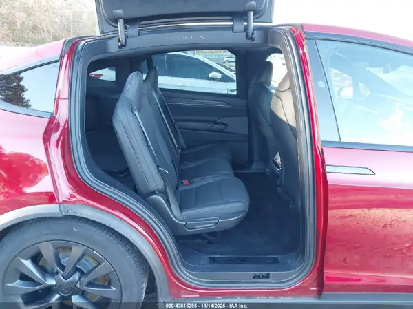 7SAXCDE57PF412609 2023 TESLA MODEL X - Image 8