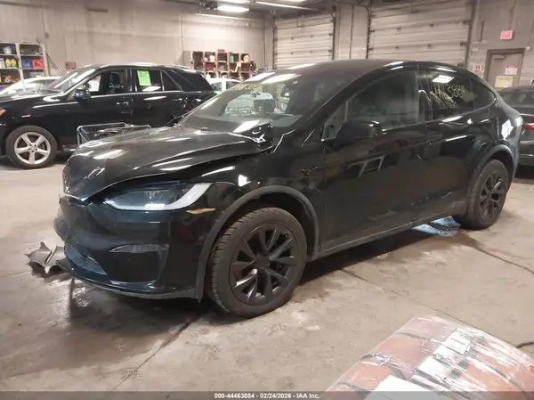 7SAXCDE57PF419608 2023 TESLA MODEL X - Image 2
