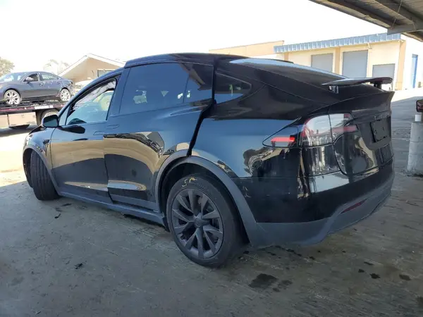 7SAXCDE57PF421472 2023 TESLA MODEL X - Image 2
