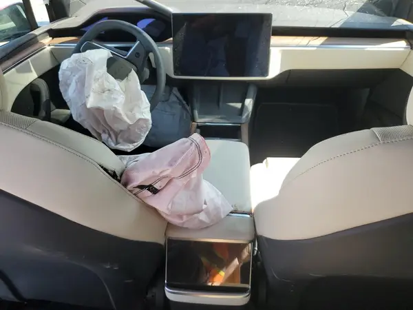 7SAXCDE57RF433916 2024 TESLA MODEL X - Image 8