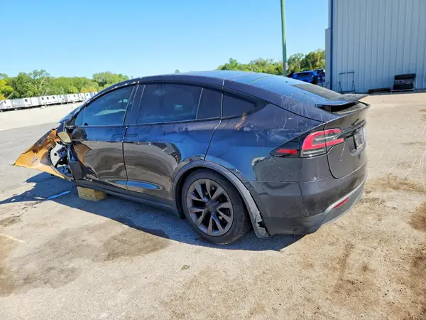 7SAXCDE57RF443765 2024 TESLA MODEL X - Image 2