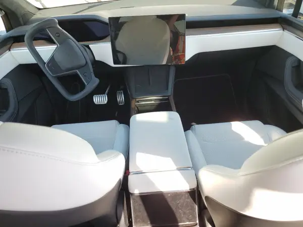 7SAXCDE57RF454507 2024 TESLA MODEL X - Image 8