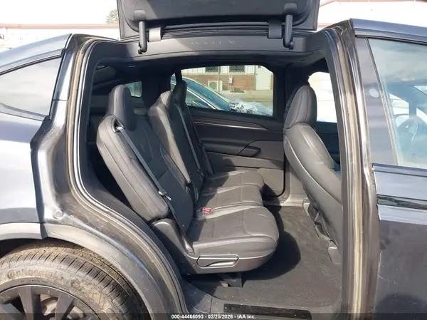 7SAXCDE57RF458752 2024 TESLA MODEL X - Image 8