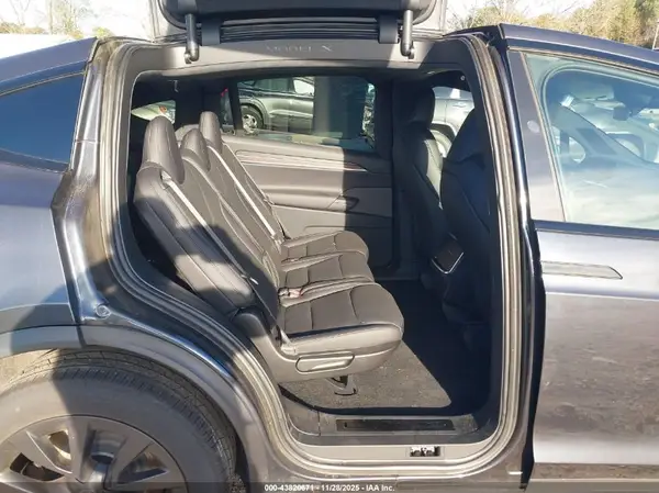 7SAXCDE57RF459268 2024 TESLA MODEL X - Image 8