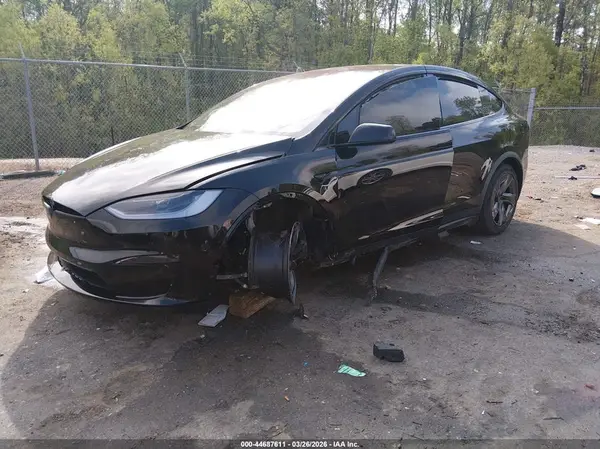 7SAXCDE57TF480032 2026 TESLA MODEL X - Image 2