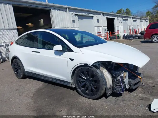 7SAXCDE58NF342776 2022 TESLA MODEL X - Image 1