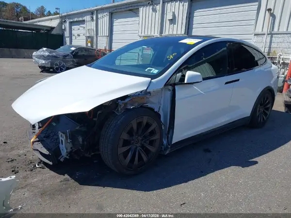 7SAXCDE58NF342776 2022 TESLA MODEL X - Image 2
