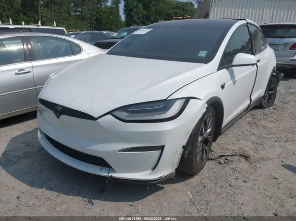 7SAXCDE58NF356340 2022 TESLA MODEL X - Image 2