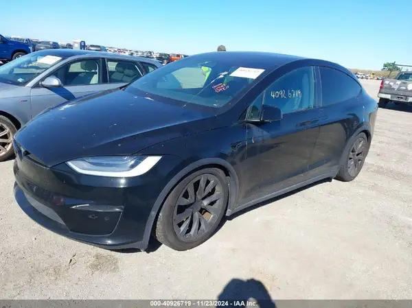 7SAXCDE58NF364325 2022 TESLA MODEL X - Image 2