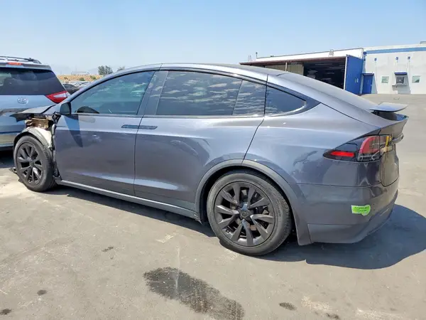 7SAXCDE58PF366143 2023 TESLA MODEL X - Image 2