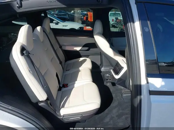7SAXCDE58PF368989 2023 TESLA MODEL X - Image 8