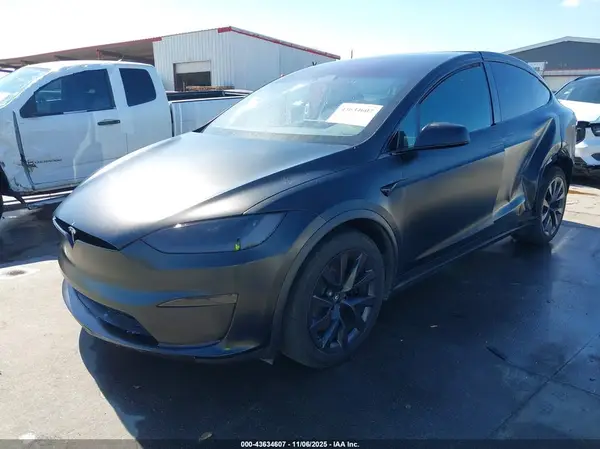 7SAXCDE58RF436419 2024 TESLA MODEL X - Image 2