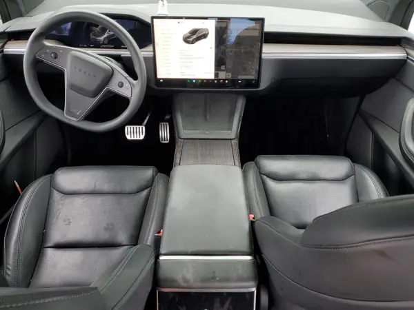 7SAXCDE58RF440258 2024 TESLA MODEL X - Image 8