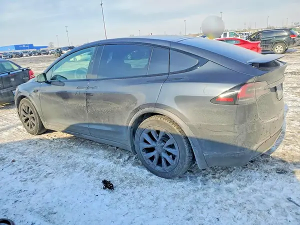 7SAXCDE58RF446092 2024 TESLA MODEL X - Image 2