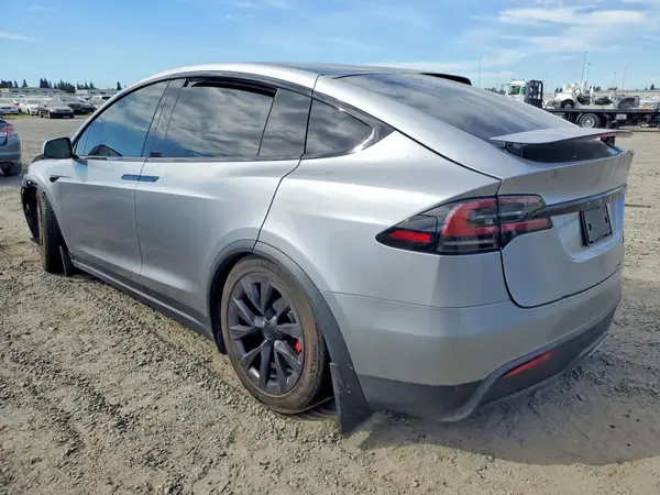 7SAXCDE58RF449249 2024 TESLA MODEL X - Image 2