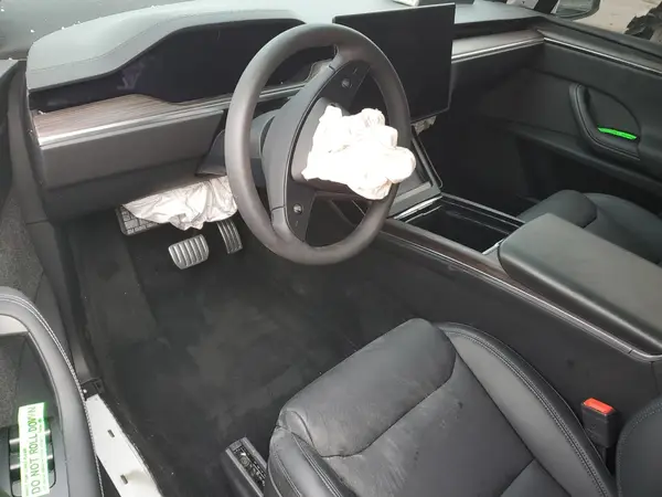 7SAXCDE58RF453902 2024 TESLA MODEL X - Image 8