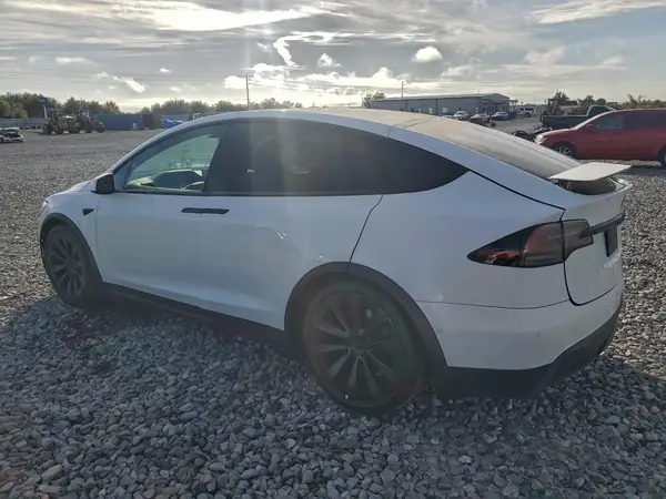 7SAXCDE59PF369407 2023 TESLA MODEL X - Image 2