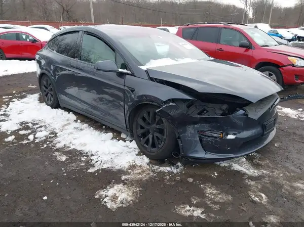 7SAXCDE59PF381086 2023 TESLA MODEL X - Image 1