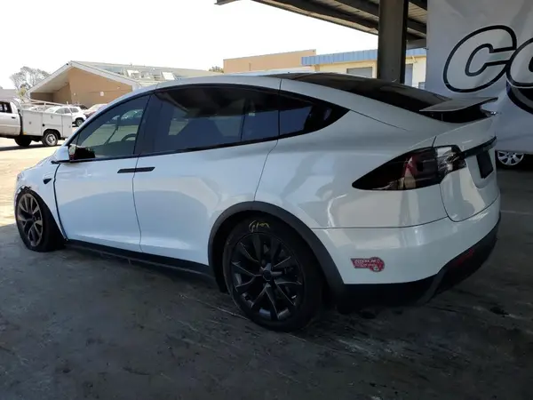 7SAXCDE59PF430917 2023 TESLA MODEL X - Image 2