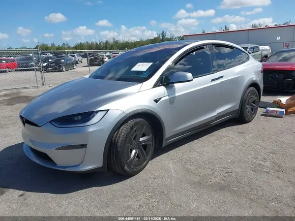 7SAXCDE59TF479755 2026 TESLA MODEL X - Image 2