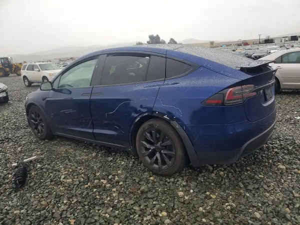 7SAXCDE5XNF336736 2022 TESLA MODEL X - Image 2
