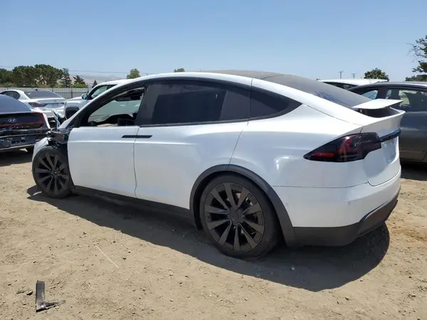 7SAXCDE5XNF338776 2022 TESLA MODEL X - Image 2