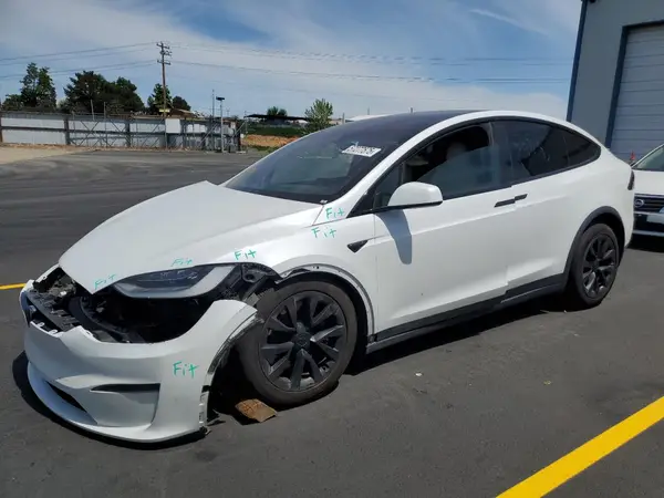 7SAXCDE5XNF350572 2022 TESLA MODEL X - Image 1