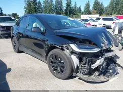 7SAXCDE5XNF358896 2022 TESLA MODEL X